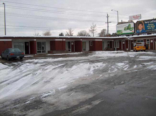 Barrie Motel Exterior foto